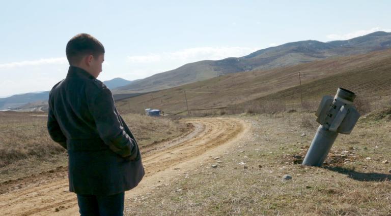 Un garçon, une terre, la guerre